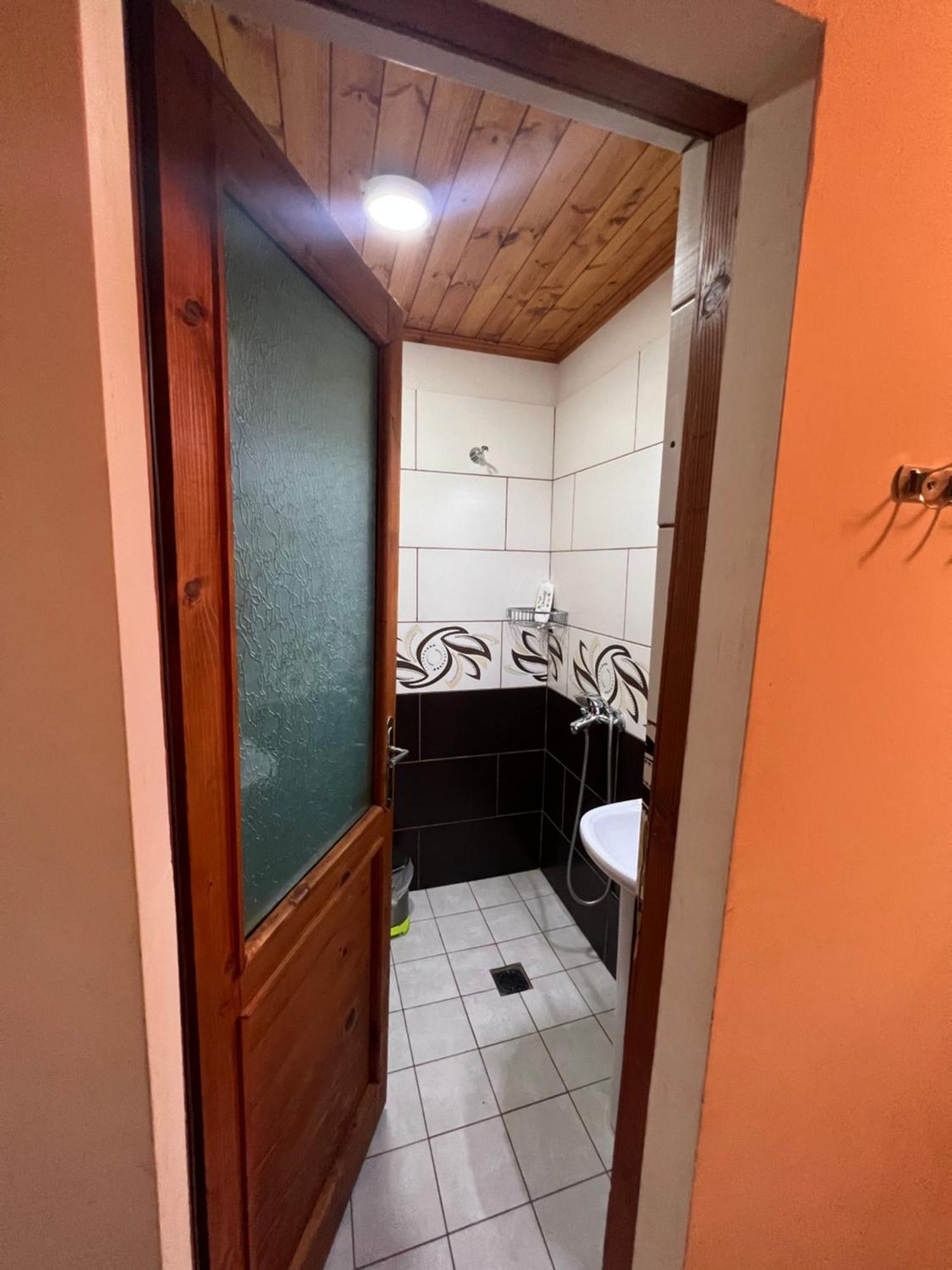 Vila Pepaj Razem Razëm Exterior foto