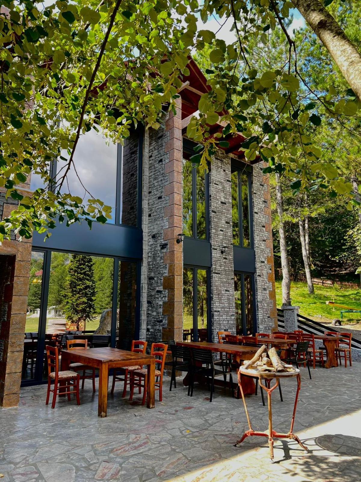 Vila Pepaj Razem Razëm Exterior foto