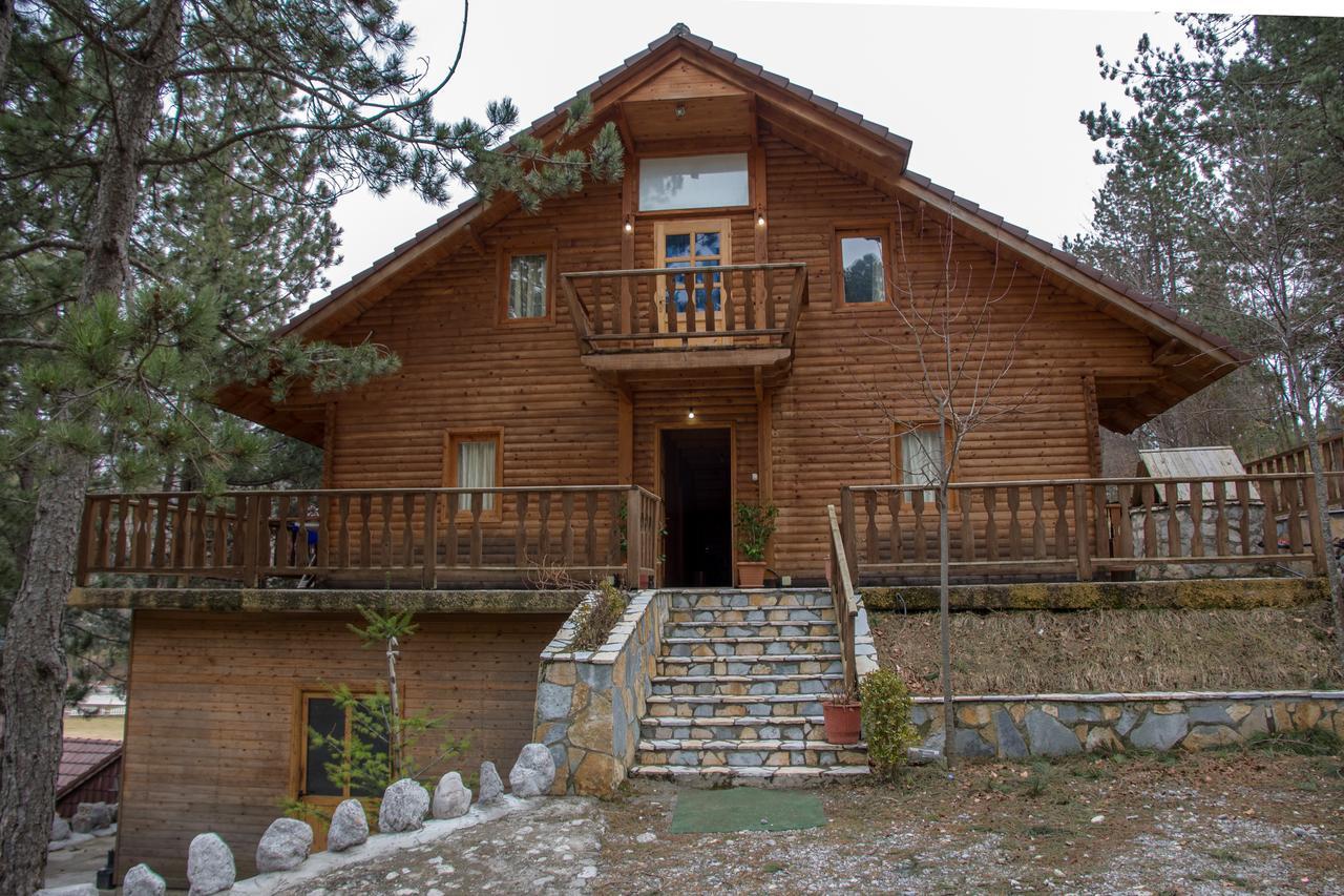 Vila Pepaj Razem Razëm Exterior foto