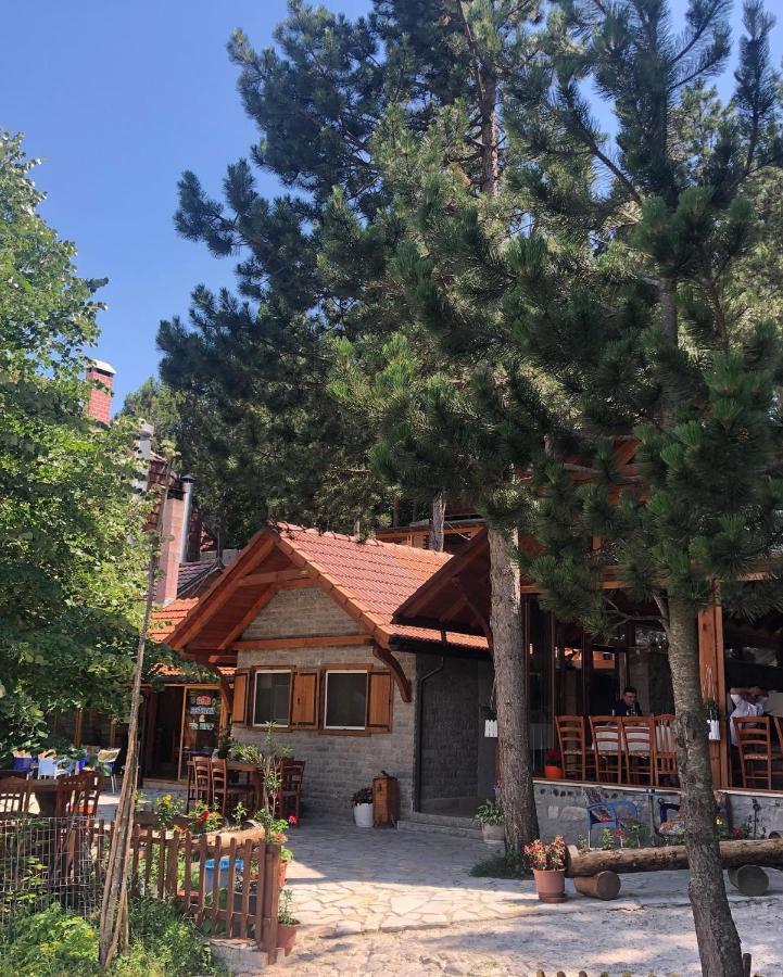 Vila Pepaj Razem Razëm Exterior foto